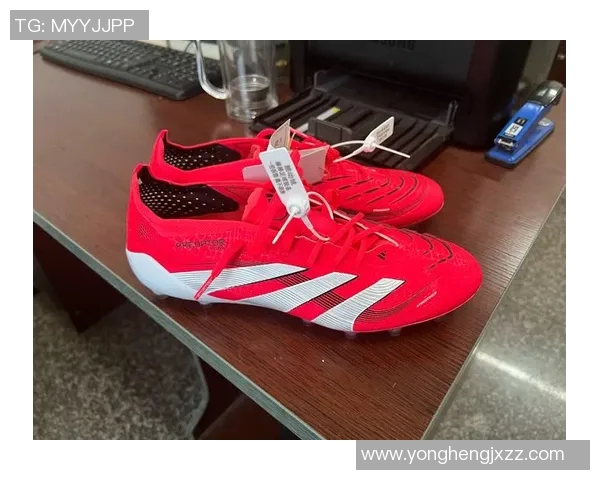 足球明星球鞋价格揭秘:高端品牌与性能款式各有何特点?